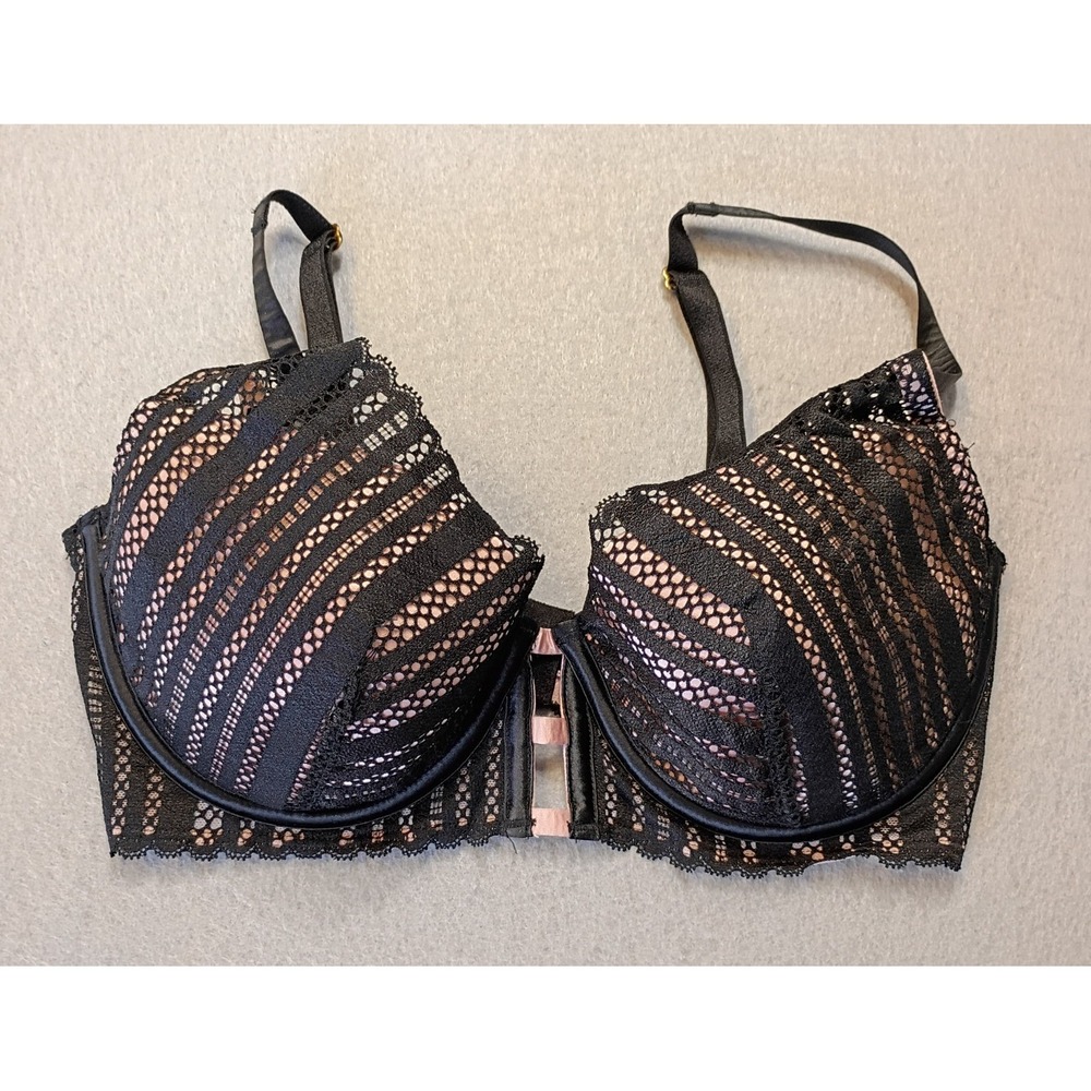 Victoria's Secret Bra Women 32 DD Lined‎ Plunge Push Up Lace Pad Scallop Core Ex